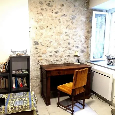 度假居 Maison De Village Au Bord De L'eau *