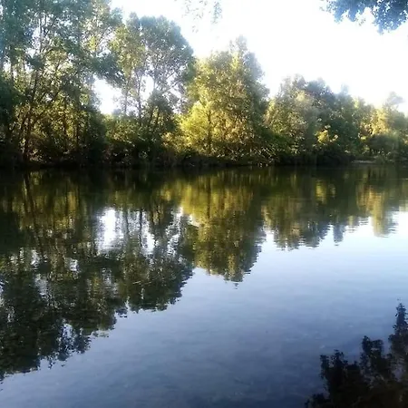 Maison De Village Au Bord De L'eau Σπίτι διακοπών *