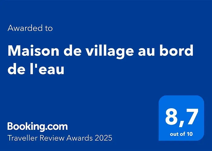Сasa de vacaciones Maison De Village Au Bord De L'eau